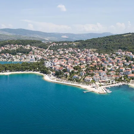With A Swimming Pool Okrug Gornji, Ciovo - 23097 Apartment *